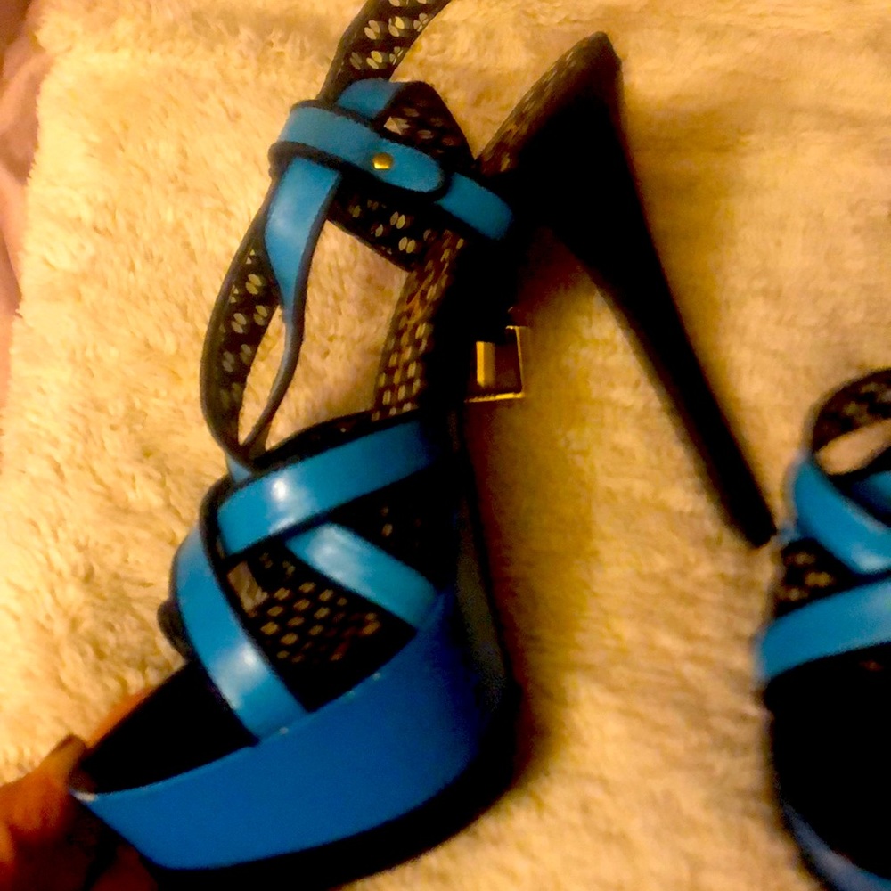 Jessica simpson platform sandals